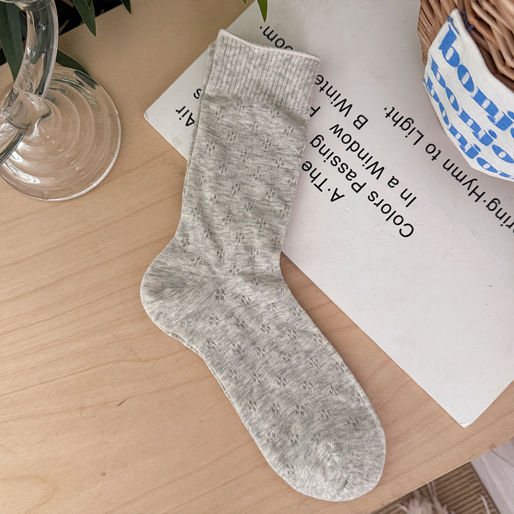 Blossom Twist Hair Clip: Effortless Floral Elegance for Every Look