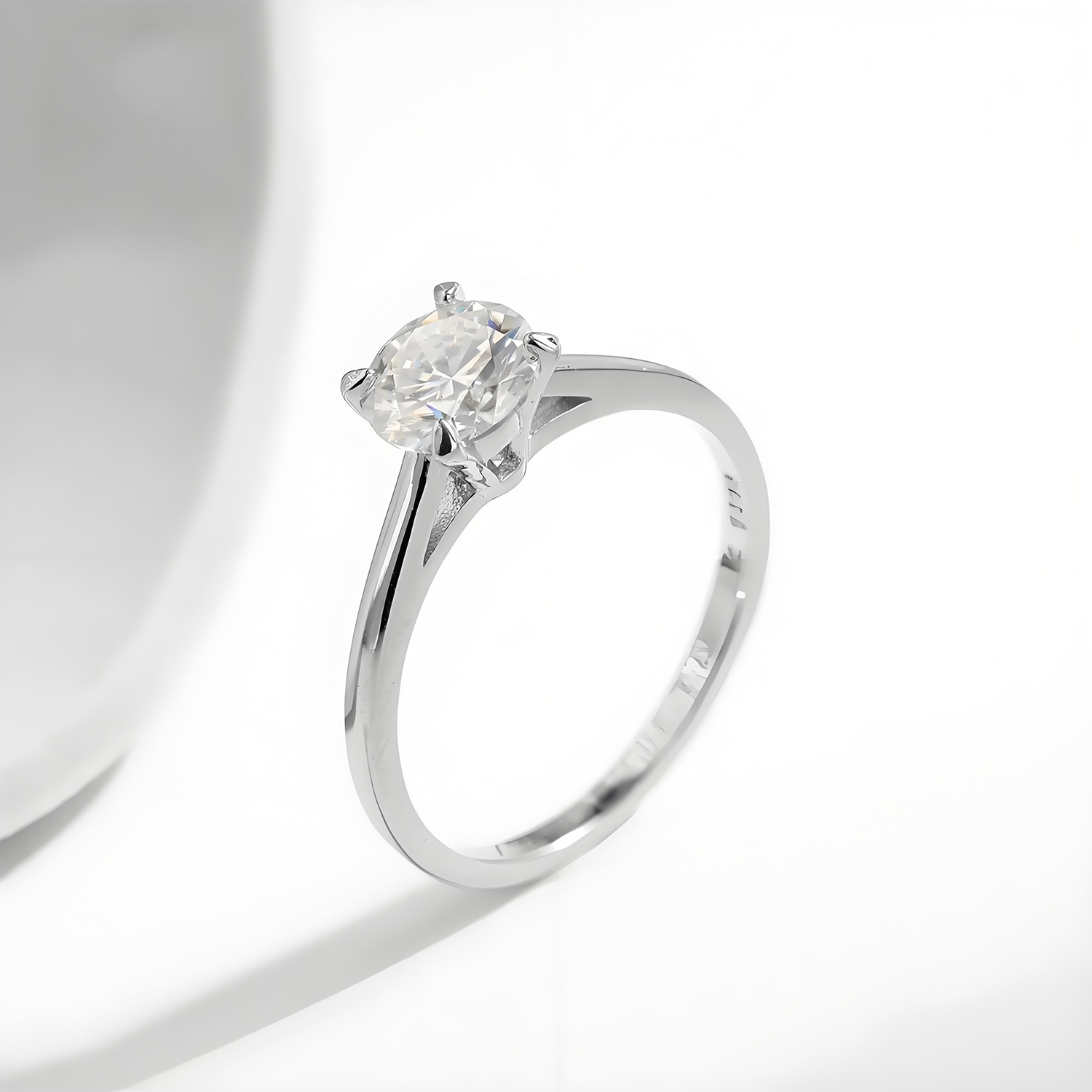 2ct Round VVS Synthetic Moissanite Solitaire Four-Prong Ring S925 Band