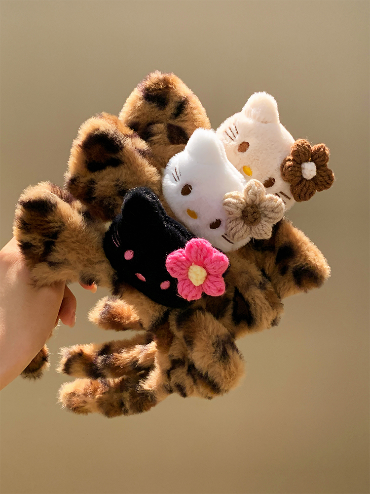 Cute Tan Hello Kitty Leopard Print Plush Headband – Skincare & Makeup Cartoon Hair Accessory