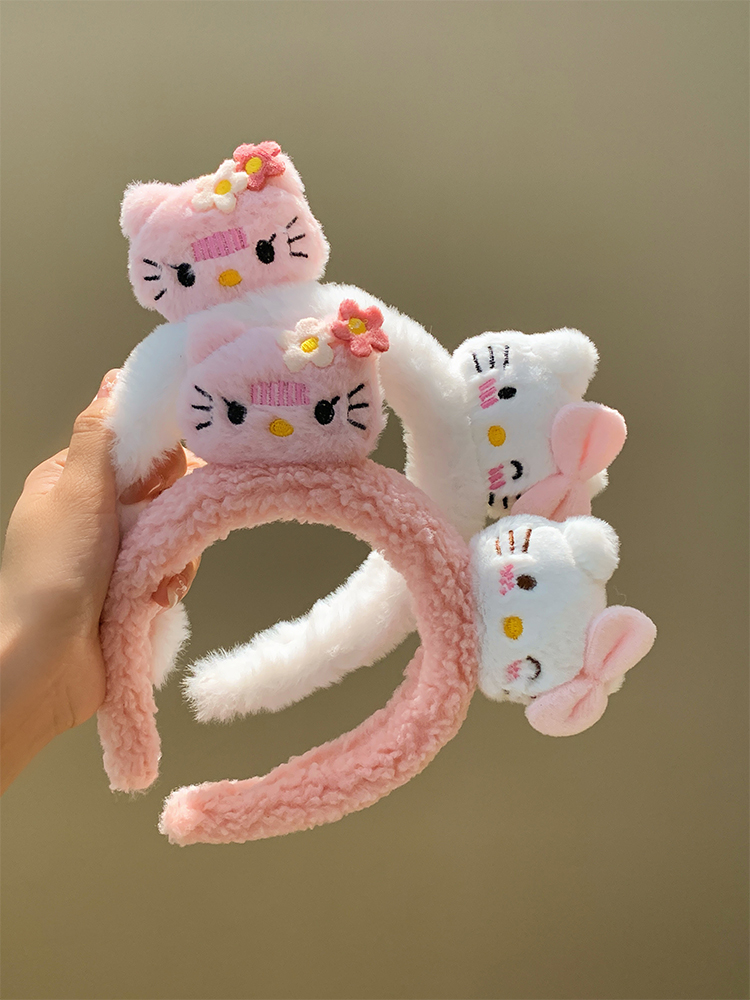 Cute Tan Hello Kitty Leopard Print Plush Headband – Skincare & Makeup Cartoon Hair Accessory