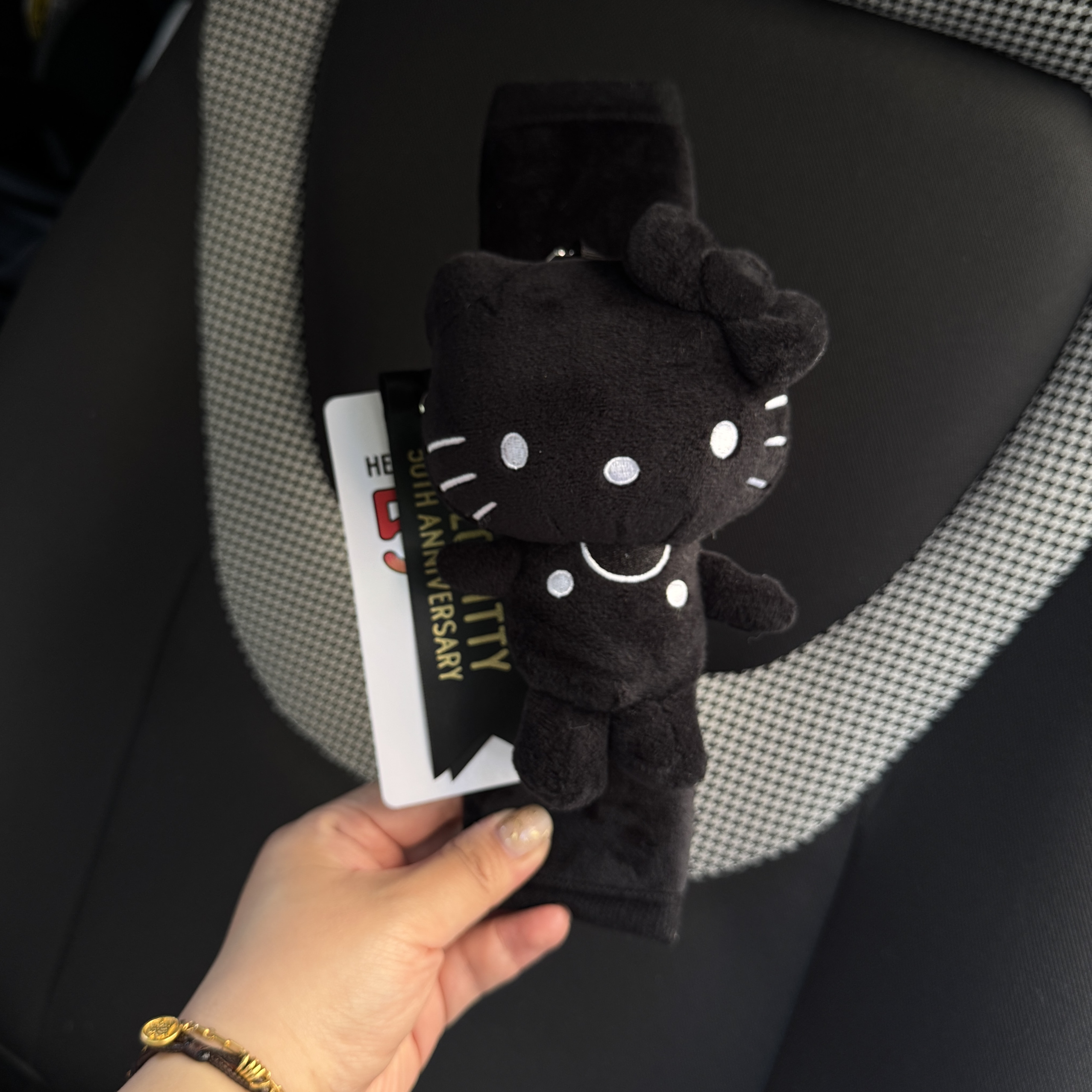 Cute HK Car Seat Belt Shoulder Pad Cover Car Accessories - Kawaii Safety Belt Protector with Cute 02250606