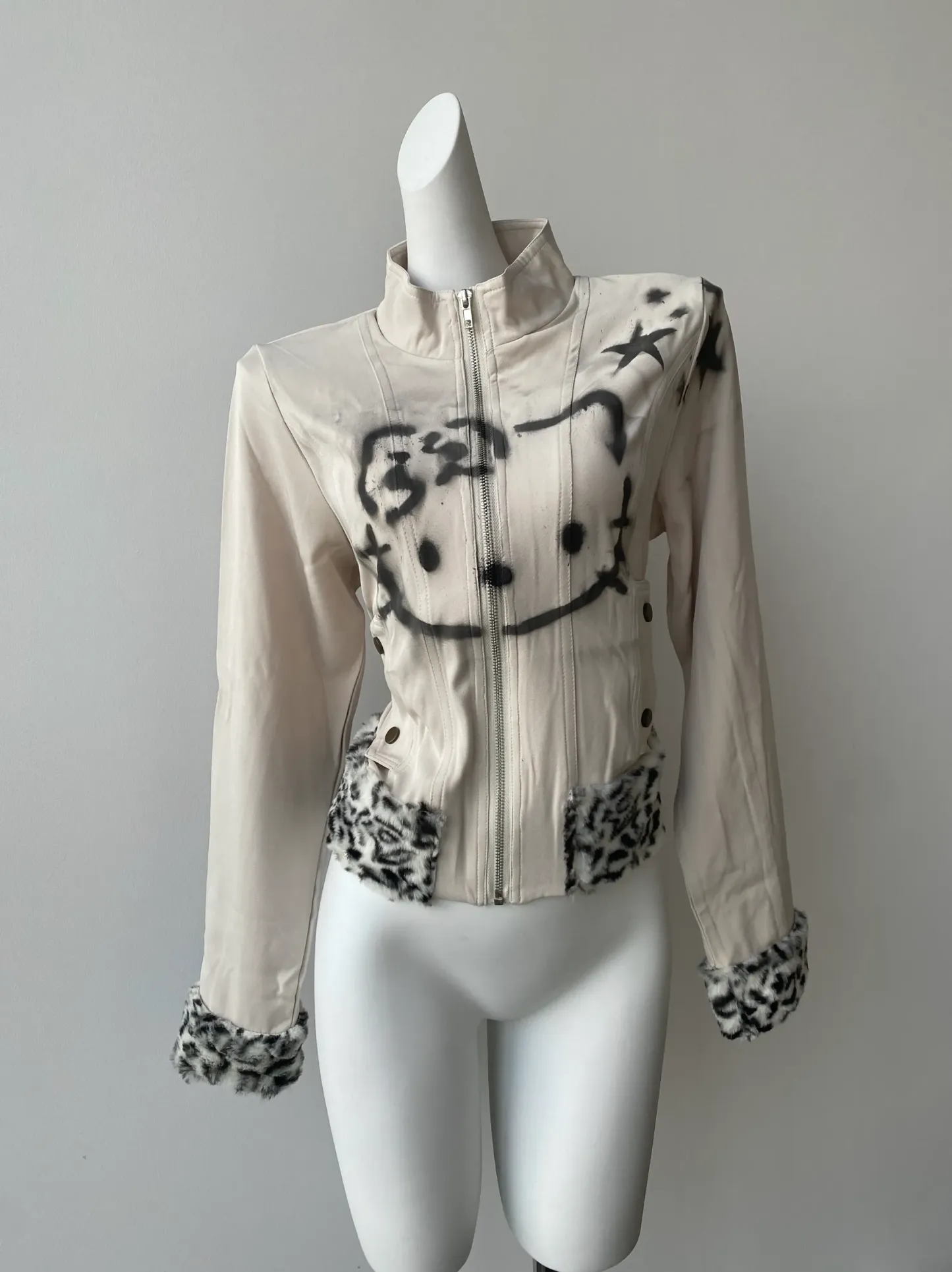Hello Kitty Punk Graffiti Print Leather Jacket - Y2K Short Motorcycle Jacket for Women