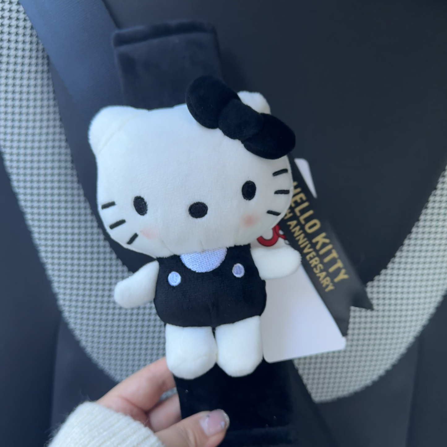 Cute HK Car Seat Belt Shoulder Pad Cover Car Accessories - Kawaii Safety Belt Protector with Cute 02250606