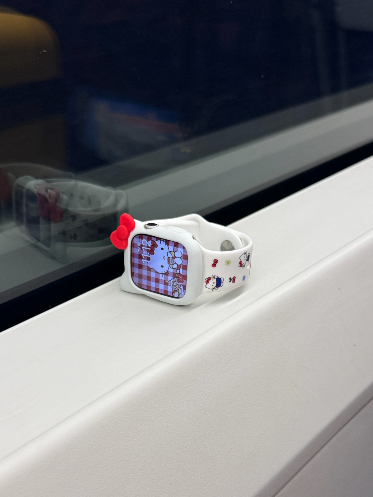 Hello Kitty Apple Watch Band - Cute and Comfortable