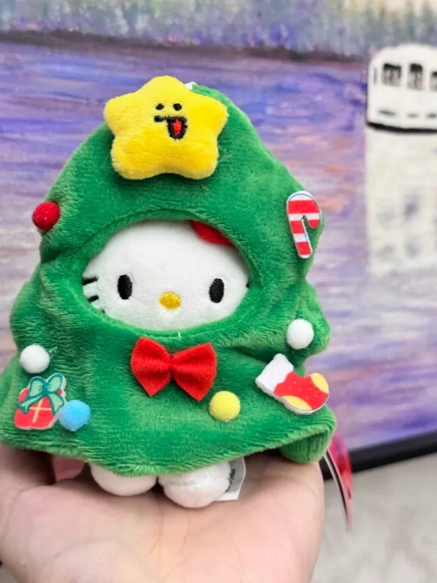 HK Cute Christmas Plushie Keychain - Adorable Holiday Decoration