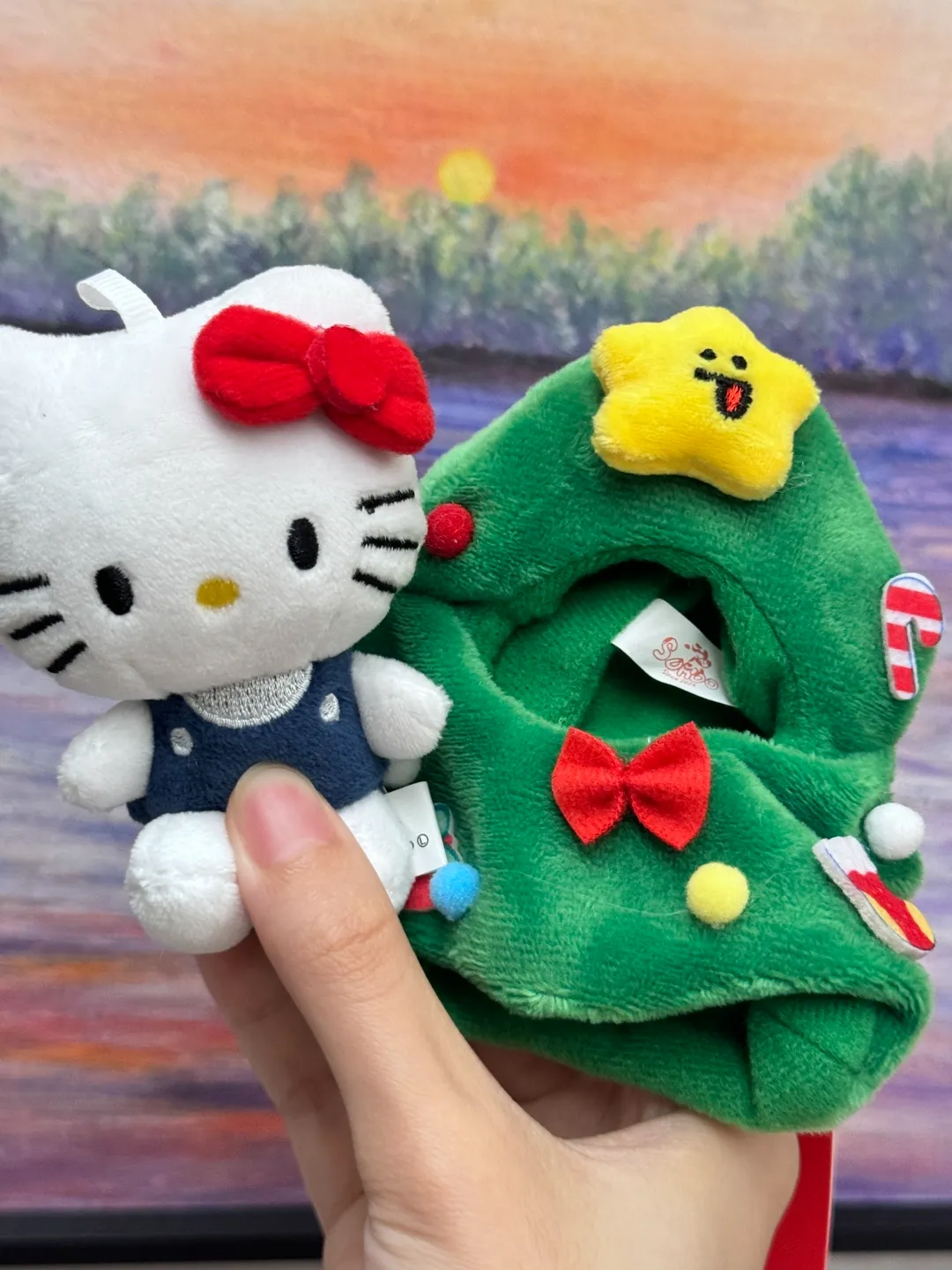 HK Cute Christmas Plushie Keychain - Adorable Holiday Decoration