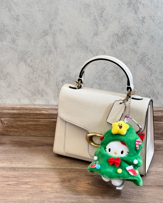HK Cute Christmas Plushie Keychain - Adorable Holiday Decoration