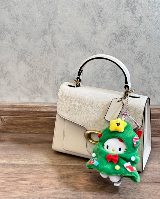 HK Cute Christmas Plushie Keychain - Adorable Holiday Decoration
