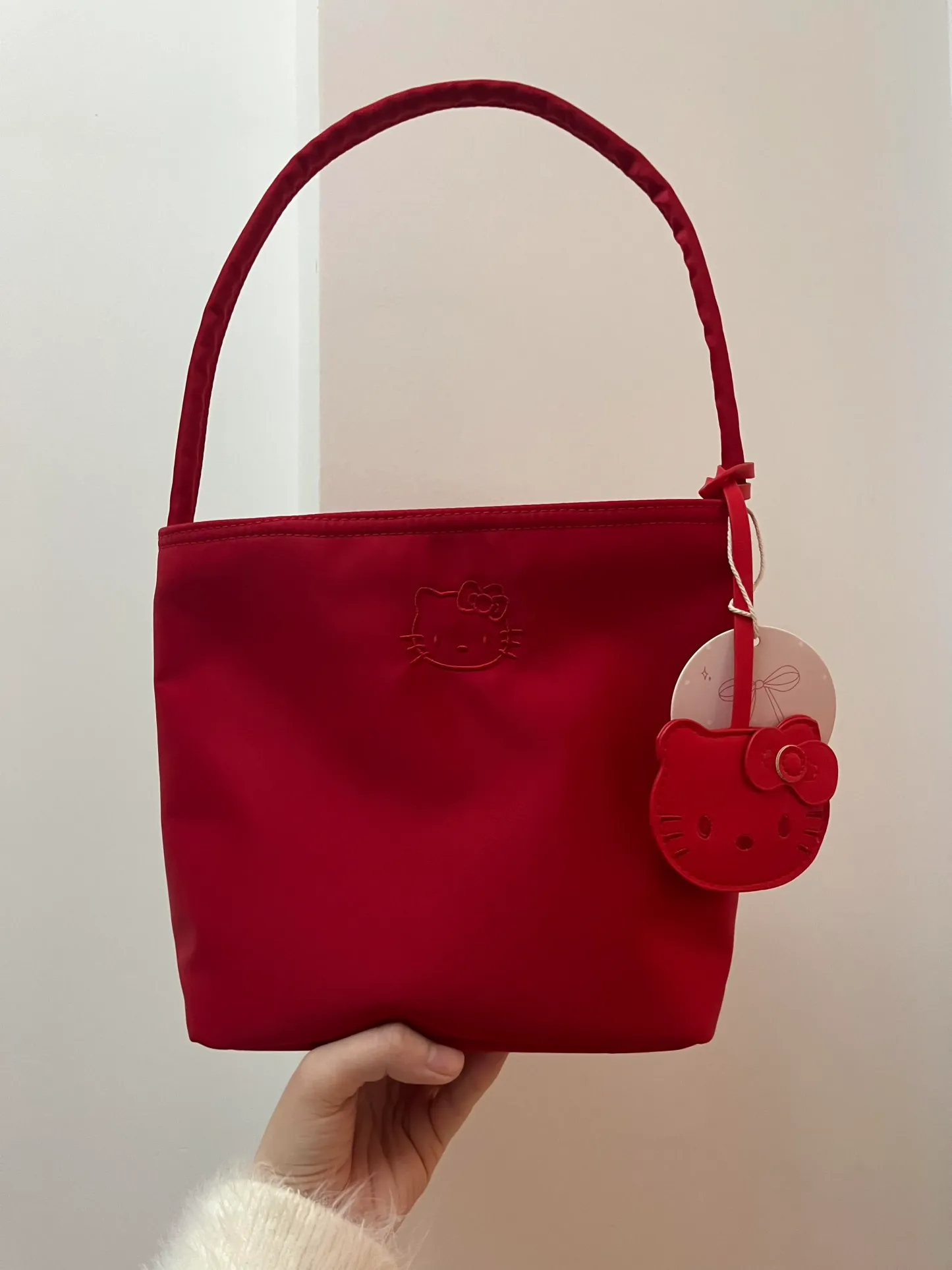 HK Red Embroidered Bucket Bag - Perfect for Commuting BB2249