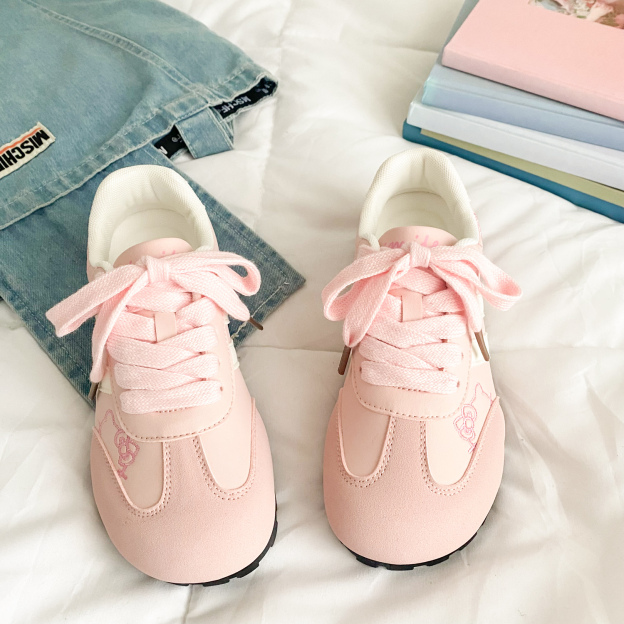 2025 Cute HK Versatile Casual Trainer Shoes