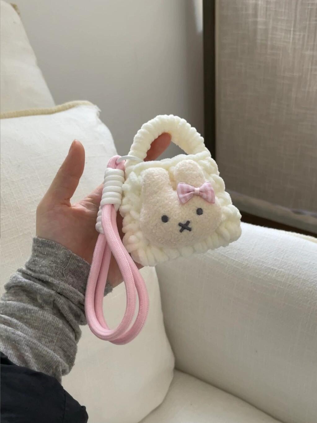 MF Bunny Plush Earphone Case Cute Furry Mini Pouch Bag With Wrist Strap 02251211