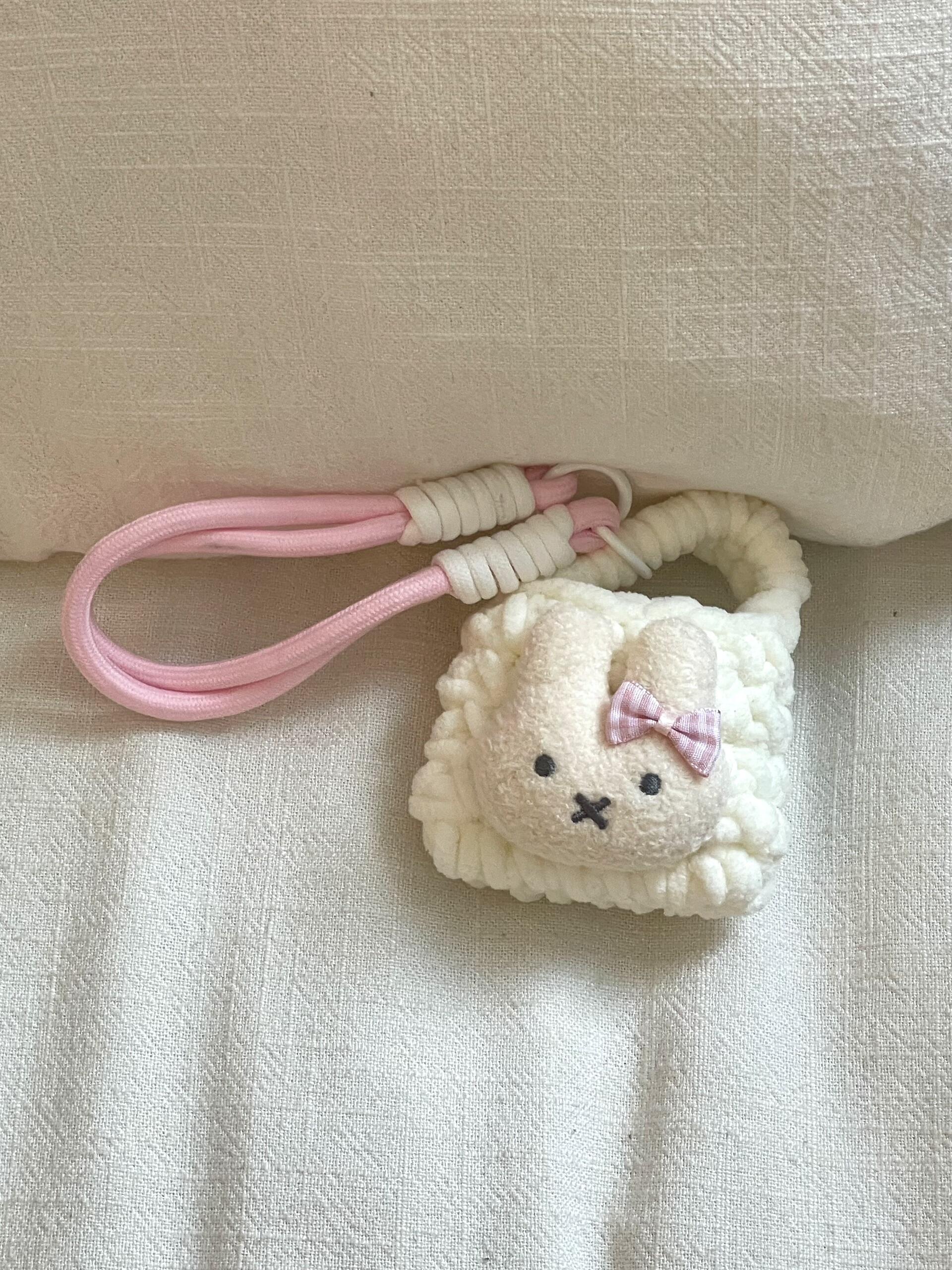 MF Bunny Plush Earphone Case Cute Furry Mini Pouch Bag With Wrist Strap 02251211