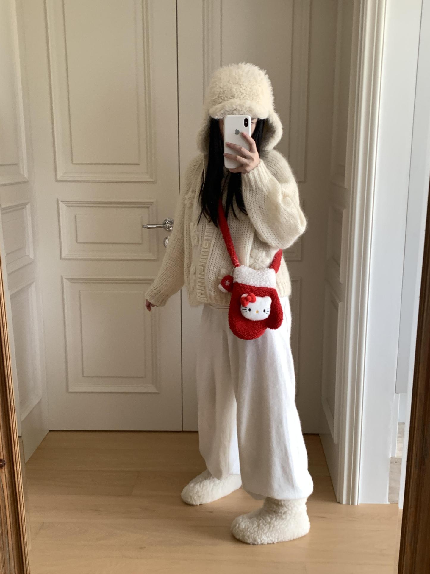 HK Christmas Mittens Plush Crossbody Bag Lamb Fleece Winter Shoulder Bag 01251211