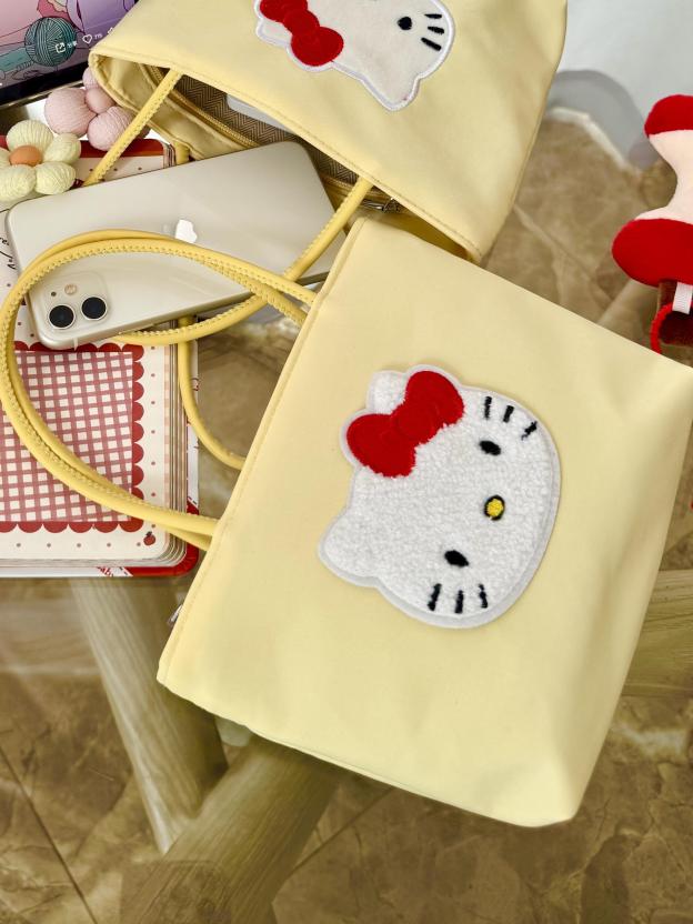 Creamy Kawaii HK Embroidered Tote Bag - Handheld Vintage-Inspired Shopper with Detachable Patch