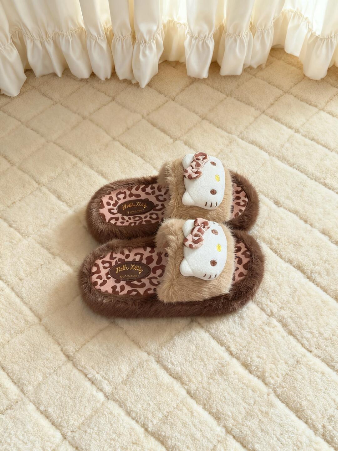 HK Leopard Plush Slippers, Cute Fuzzy Winter Slides, Warm Indoor House Shoes for Women, Cozy Leopard Kitty Gift 01251014