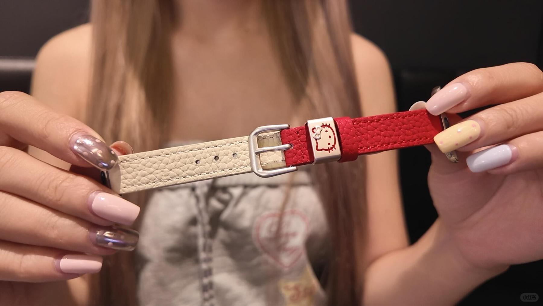 HK Red & Off-White Leather Apple Watch Strap 01251026, Cute Colorblock Band for Women, Soft Genuine Leather Watch Band, Kawaii Apple Watch Accessories