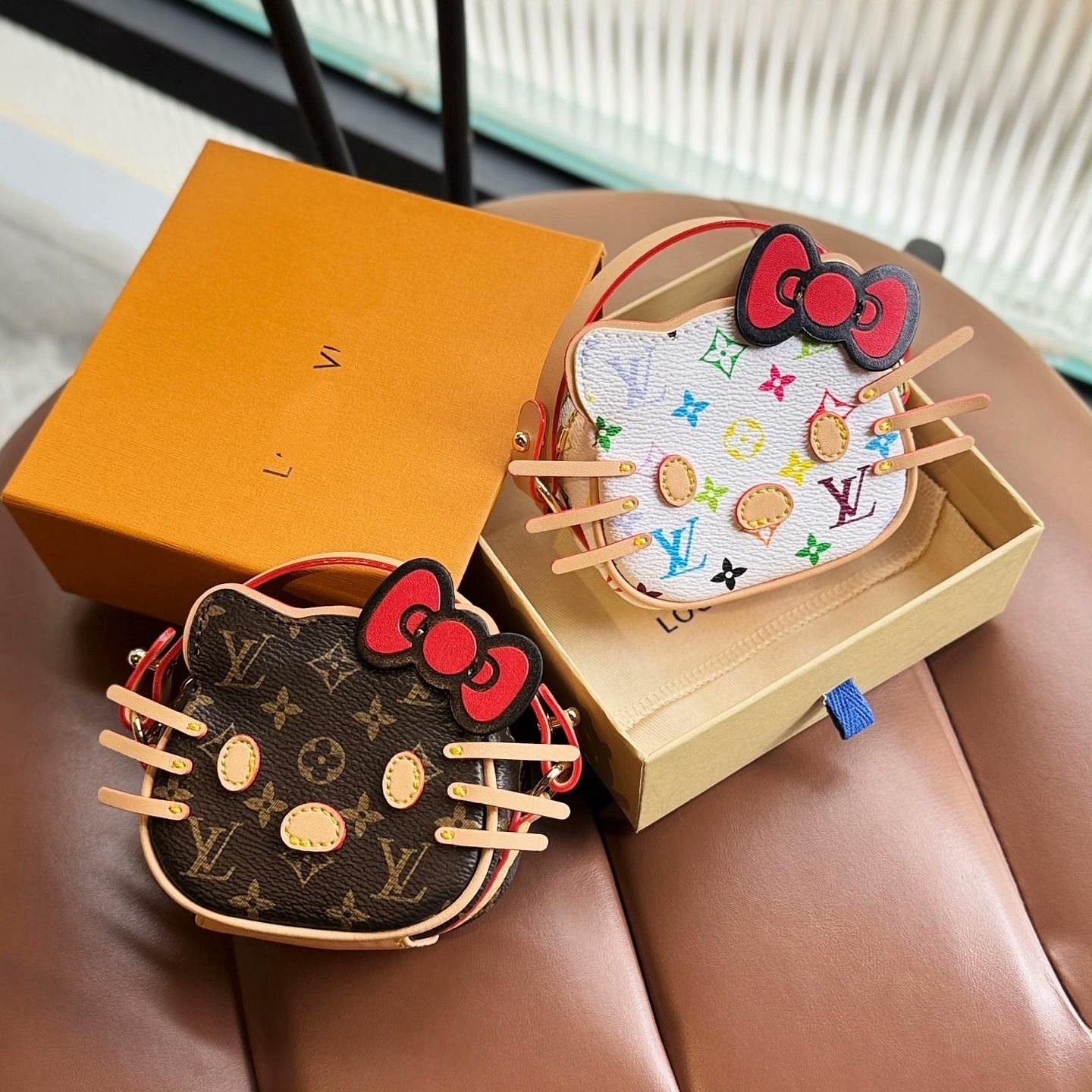 HK Mini Designer-Inspired Handbag, Cute Kitty Bag with Red Bow, Stylish and Compact for Daily Use 01260410