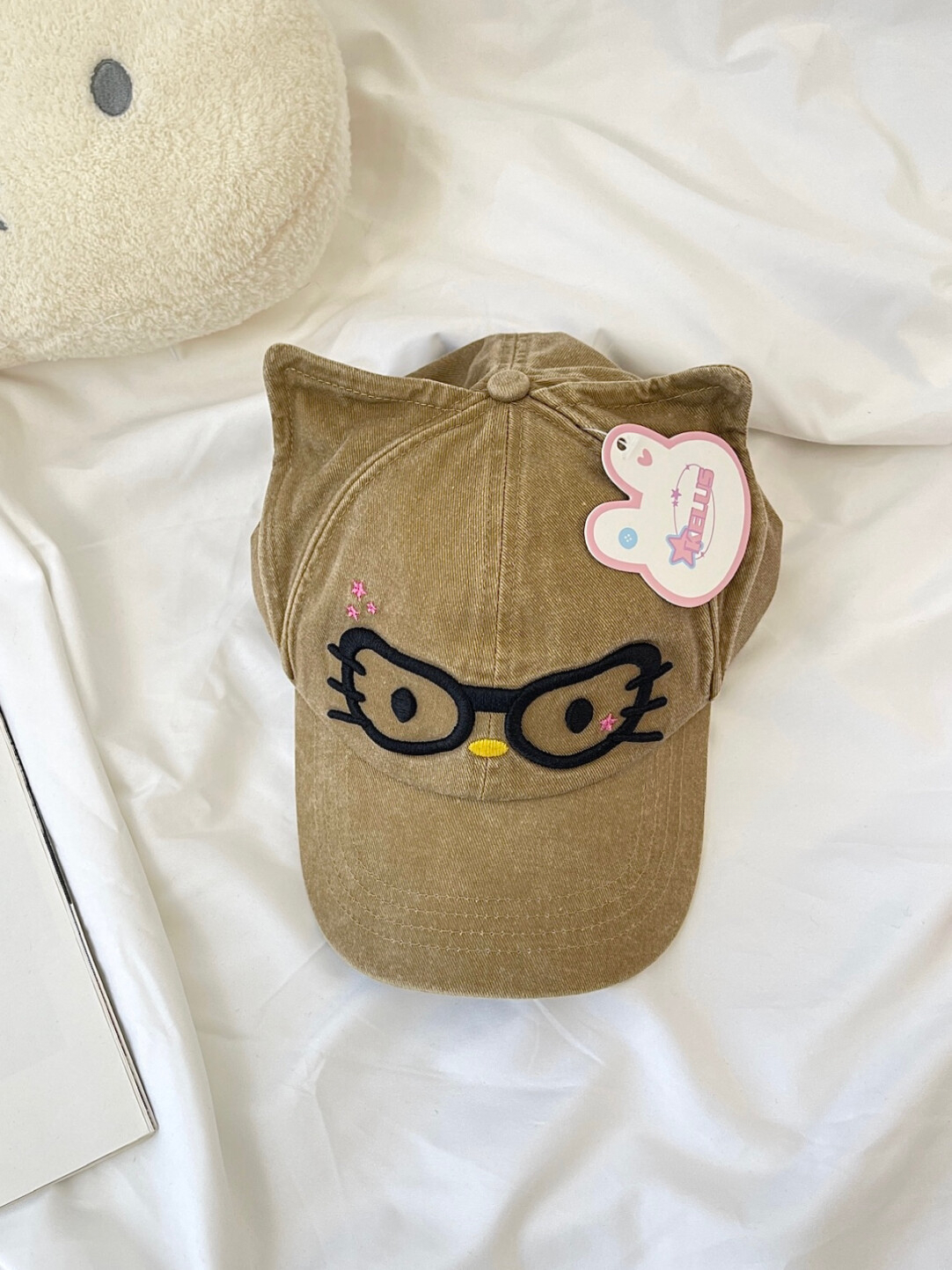 HK Cute Glasses Kitty Baseball Cap, Adjustable Summer Sun Hat for Women Girls, Fashion Kawaii Duckbill Cap 03250821