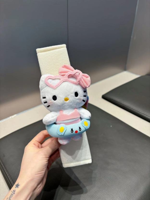 HK Car Seat Belt Pads - Kawaii Shoulder Protectors for Women & Kids 01250616