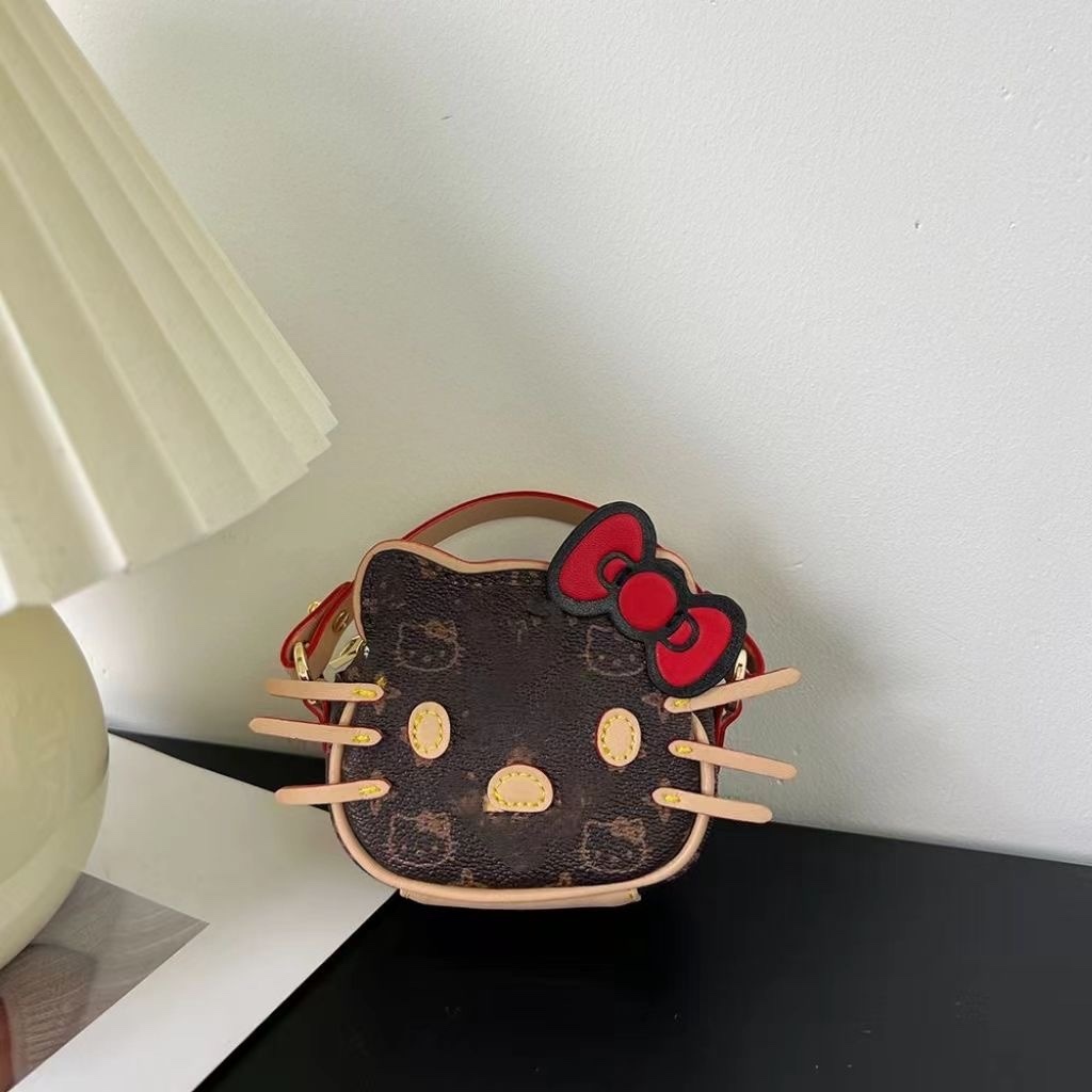  Hello Kitty Mini Purse Bag - Cute and Compact BB1258