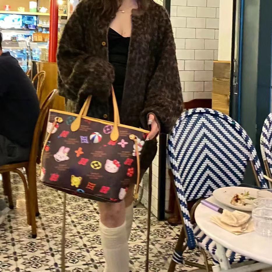 Hello Kitty Y2K Large Capacity Tote Bag - Stylish & Practical