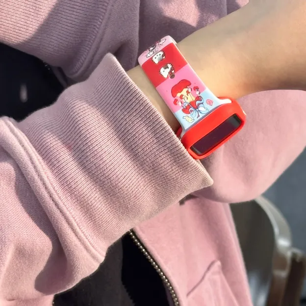 Cute HK Cartoon Silicone Color-Block Band & Case Set for Apple Watch - Durable Kawaii Accessory 02250306