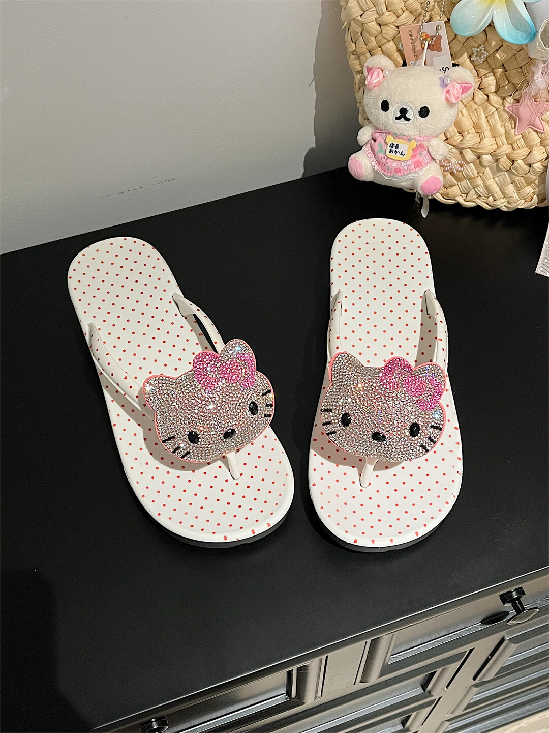 Kung Fu Kitty~ Cute Kitty Cat Flip-Flops for Women Summer New Thick Sole Non-Slip Beach Toe Post Sandals · White Thick Sole Plain 38-39 (Suitable for 37-38)