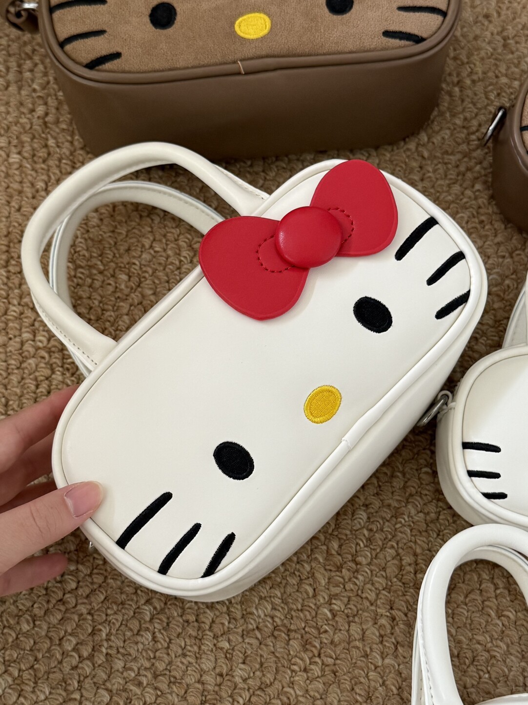 HK White Boston Bag, Cute Cartoon Shoulder Handbag, Small Crossbody Purse for Women, Kawaii Travel Tote with Mini Option 01251008