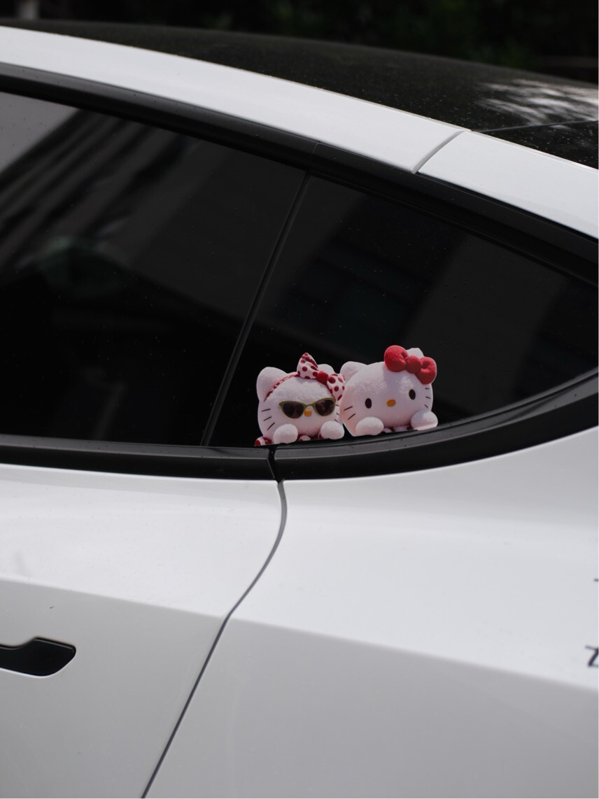 Realistic Plush HK Car & Luggage Decorative Stickers 03250617