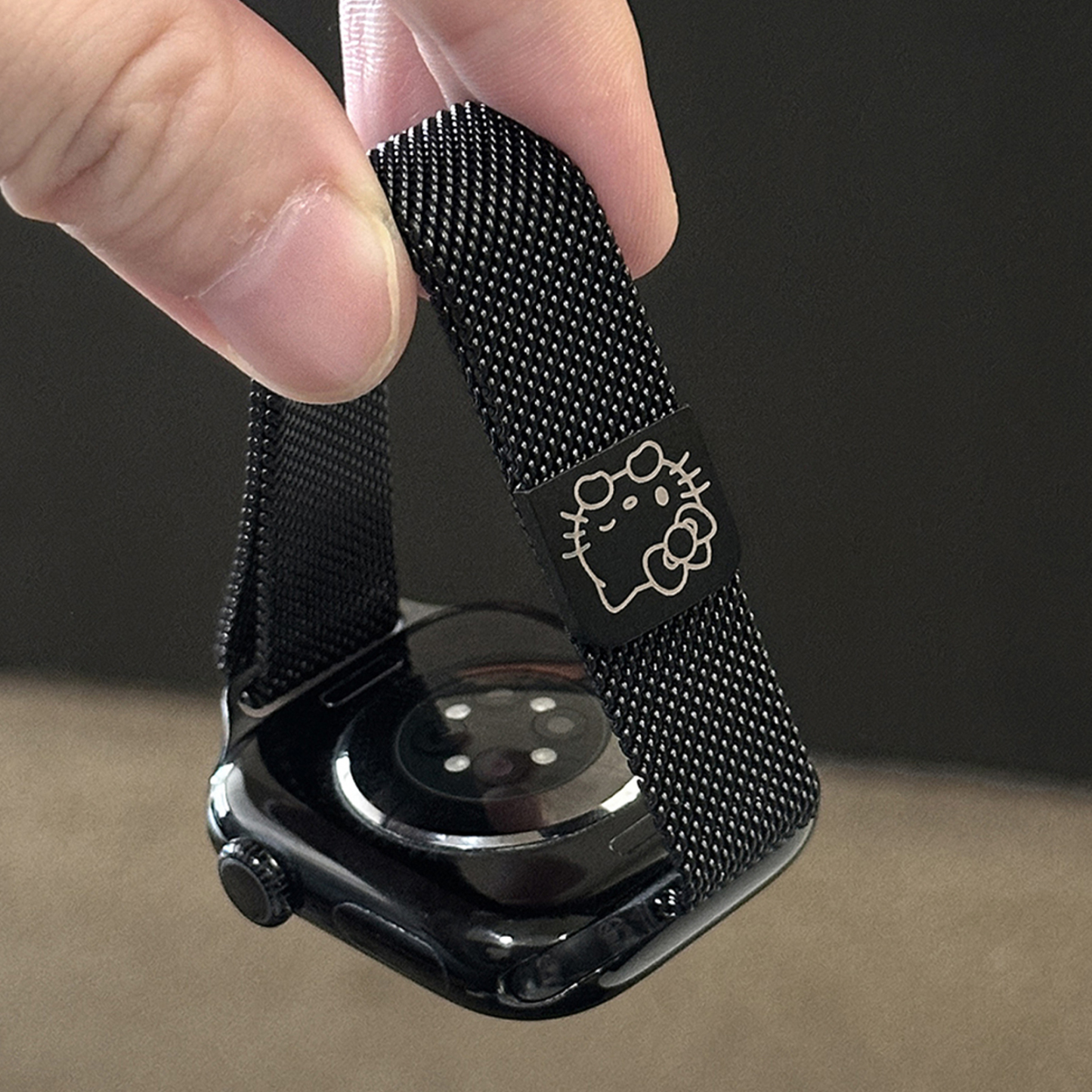 HK Milanese Stainless Steel Watch Band, Slim Breathable Metal Strap for Apple Watch, Adjustable Wristband Women