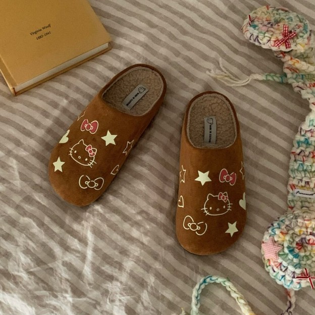 HK Fuzzy Slippers for Women, Warm & Cozy Fall/Winter Slip-on Sneakers, EVA + Suede Plush, Non-slip Indoor Outdoor Footwear 01250919