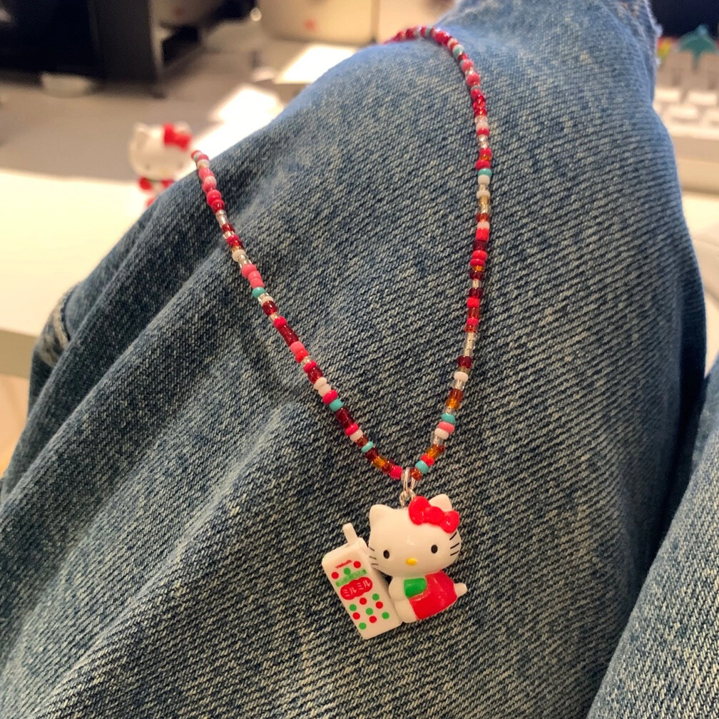 Adjustable HK Beaded Necklace – 40-46cm Length, Artisan Crafted with Unique Character Details 04250211