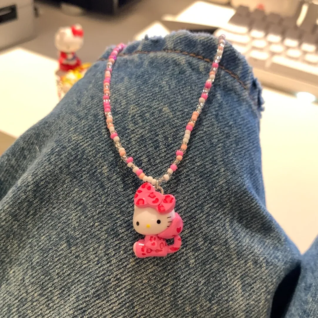Adjustable HK Beaded Necklace – 40-46cm Length, Artisan Crafted with Unique Character Details 04250211