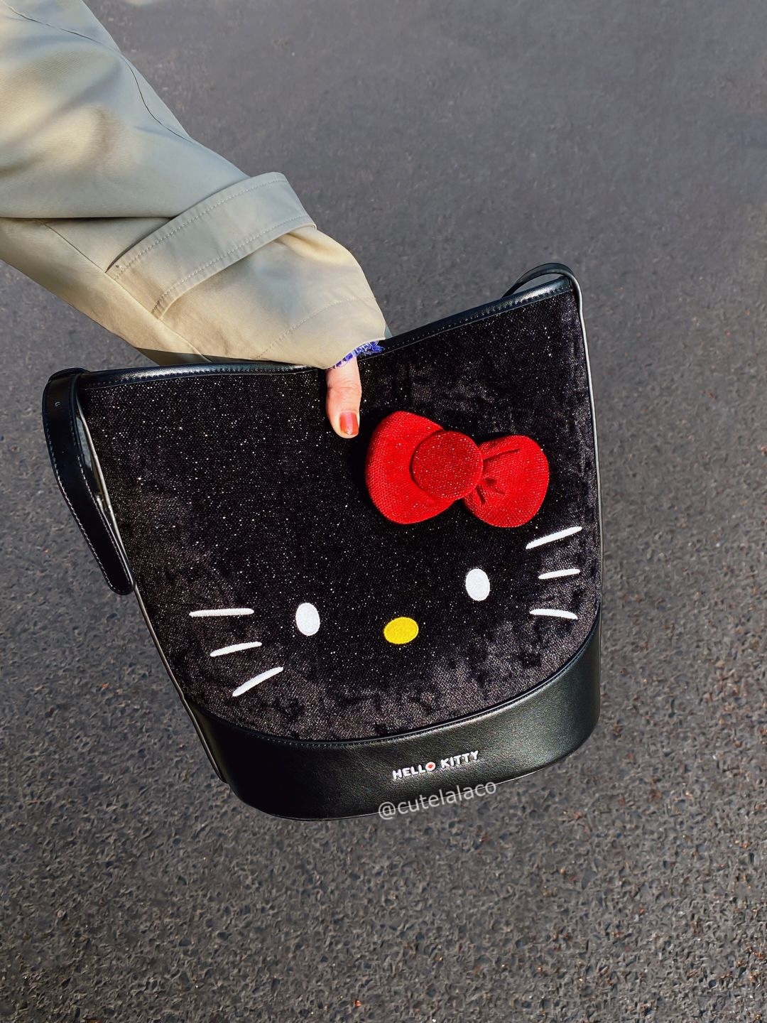 (Pre-Order) HK Big Face Cat Head Black Tote Bag