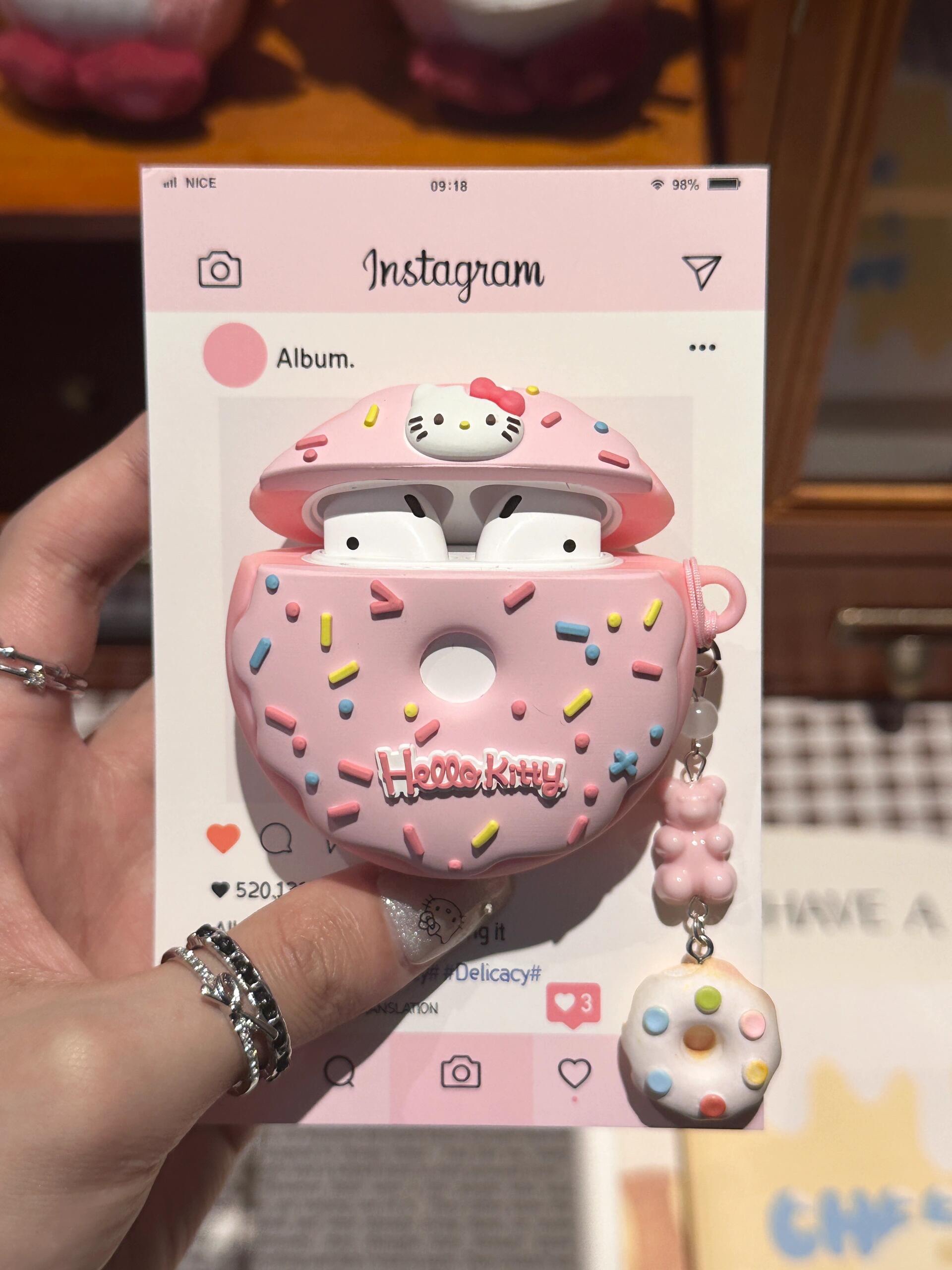 Hello Kitty AirPods Dount Case