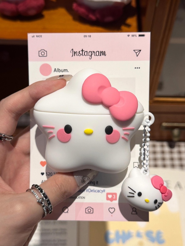 Hello Kitty Kawaii Starry AirPods Case