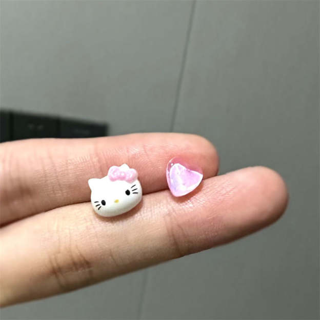 HK Pink Heart Stud Earrings