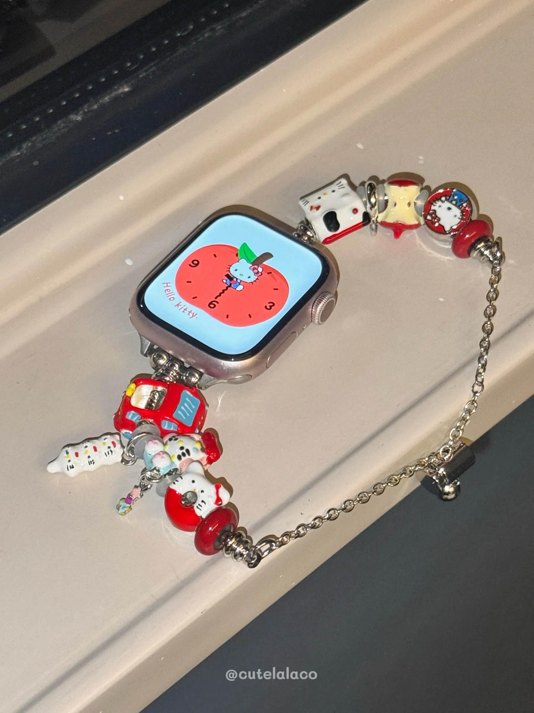 Handmade HK Beaded Apple Watch Band - Kawaii Charm for Series 1-9 & Ultra 01250306
