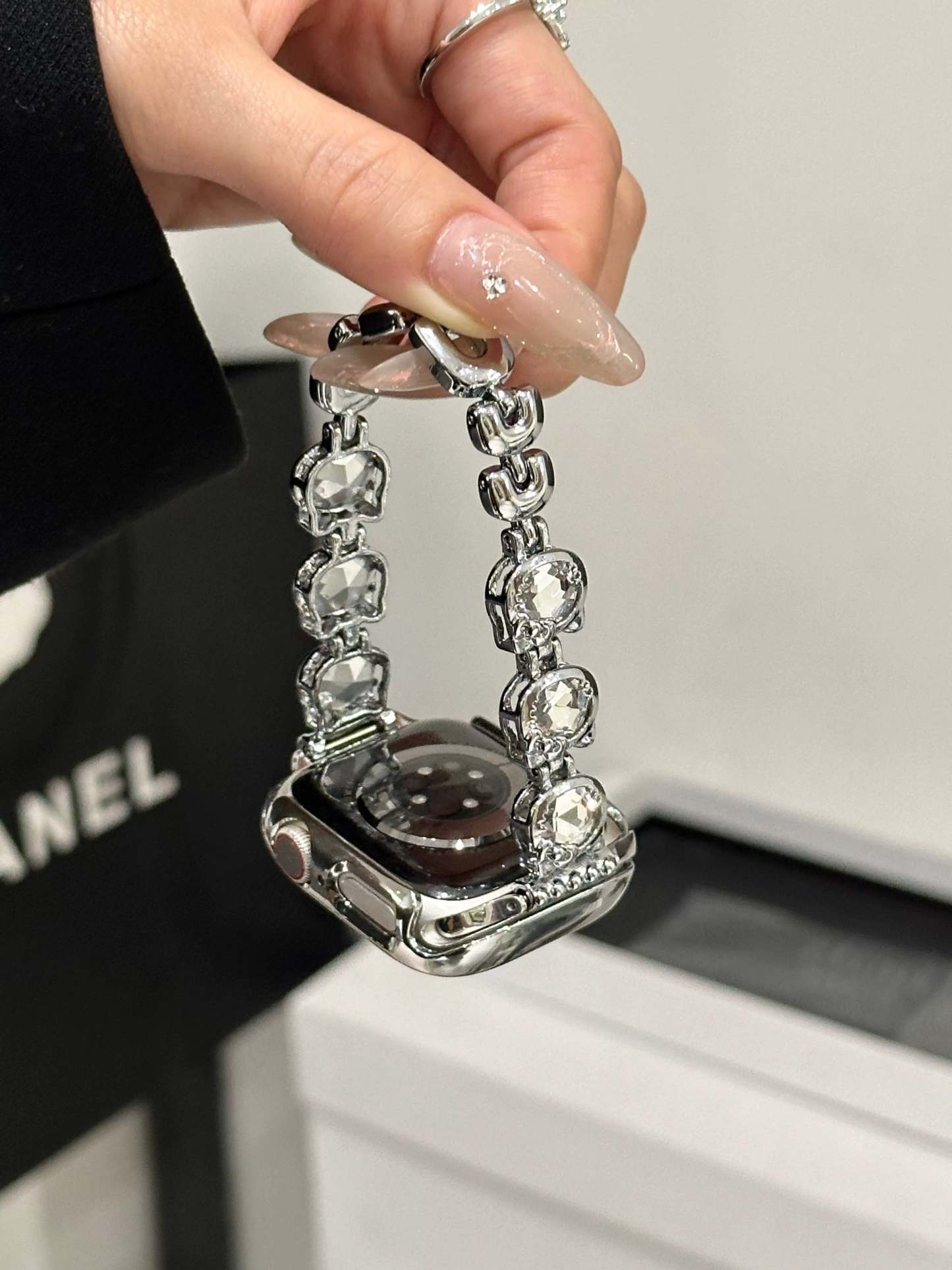 HK Apple Watch Band Diamond Jewelry Metal Strap Bands with Crystal Tempered Glass Screen Protector Case Round Shiny Bracelet Wristband for iWatch Series-cutelalaco