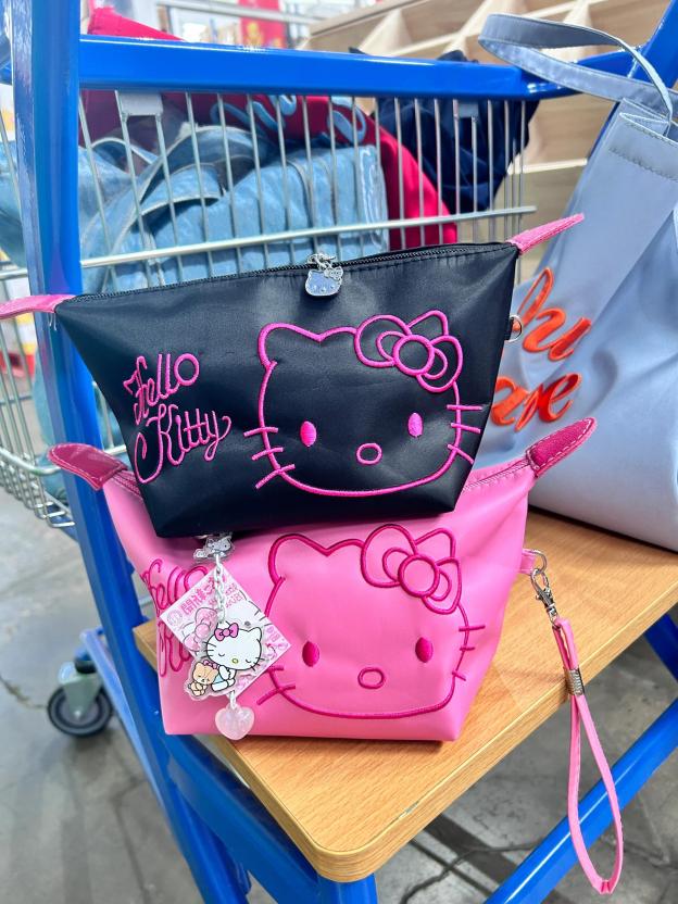 Charming HK Travel Makeup Storage Bag