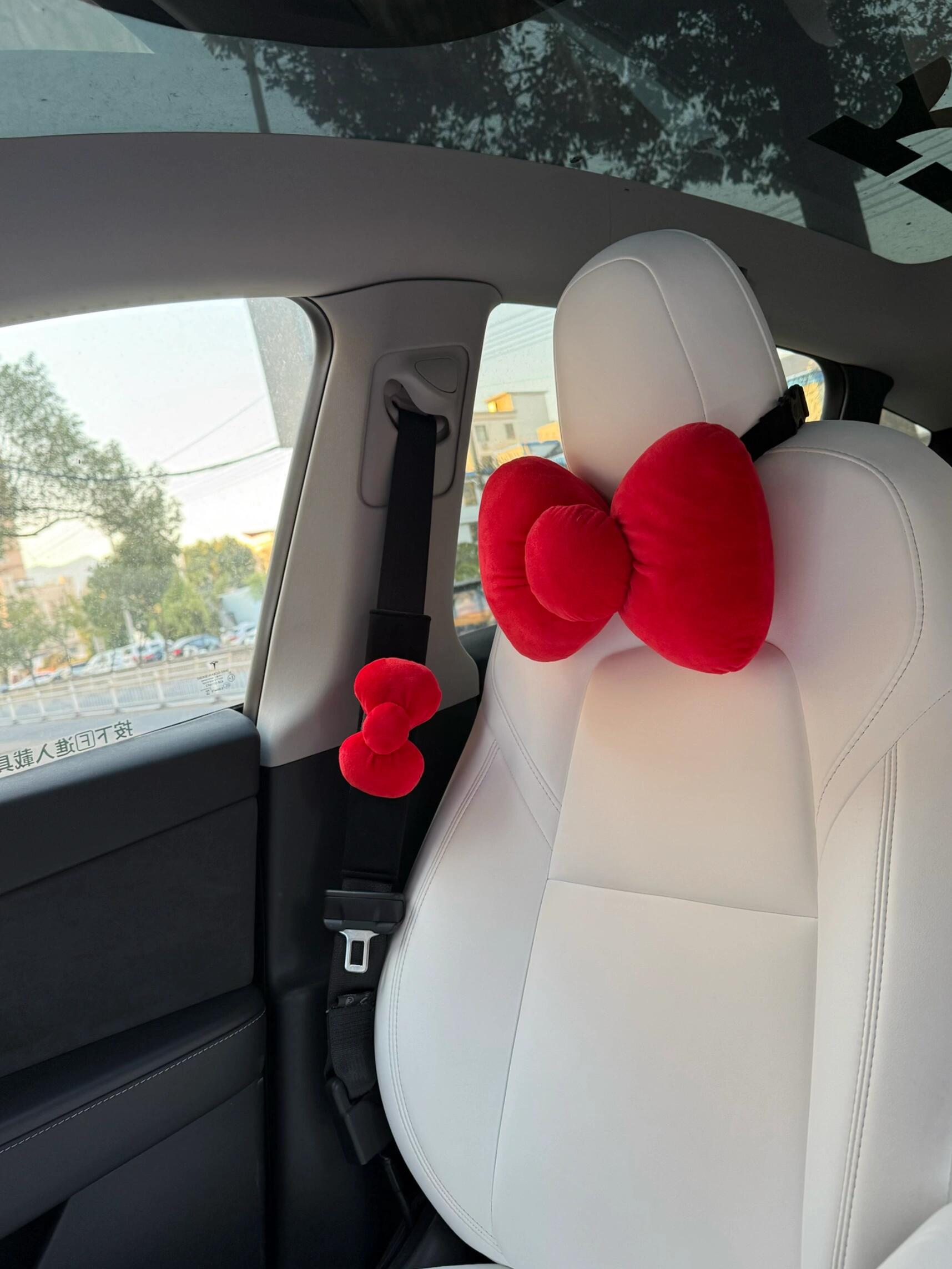 HK Red Bow Car Seat Accessories Set, Plush Seatbelt Shoulder Pad & Headrest Pillow, Cute Auto Interior Decor 03260129