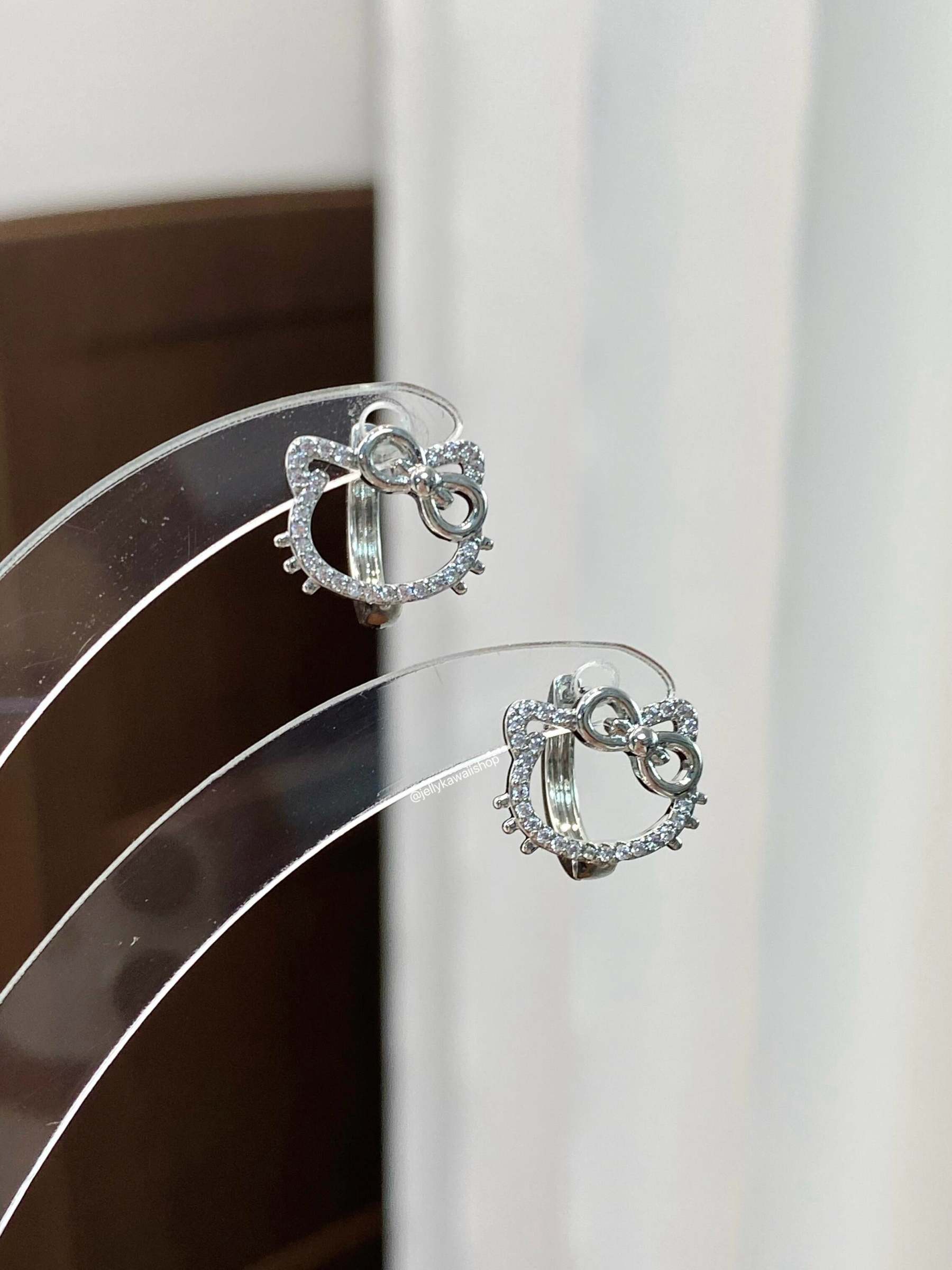 HK Zircon Huggie Earrings – Cute Alloy Ear Cuffs for Girls, Delicate 0.8mm Post, 10mm Inner Diameter 