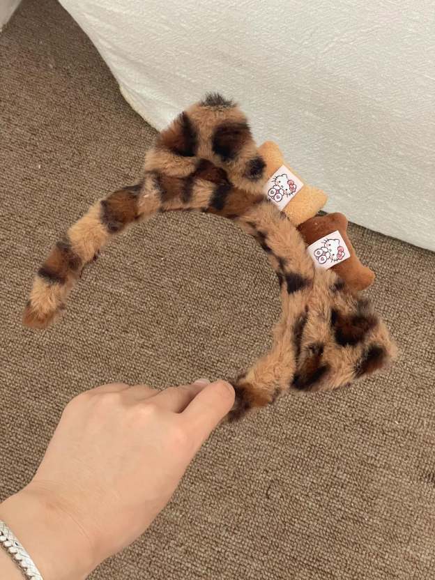 HK Leopard Print Plush Hairpin Headband – Skincare & Makeup Headband