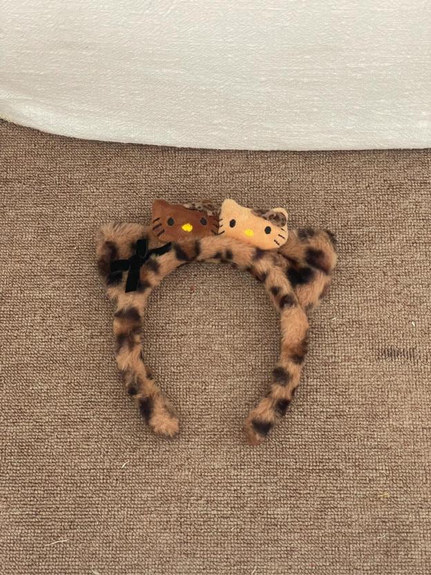HK Leopard Print Plush Hairpin Headband – Skincare & Makeup Headband