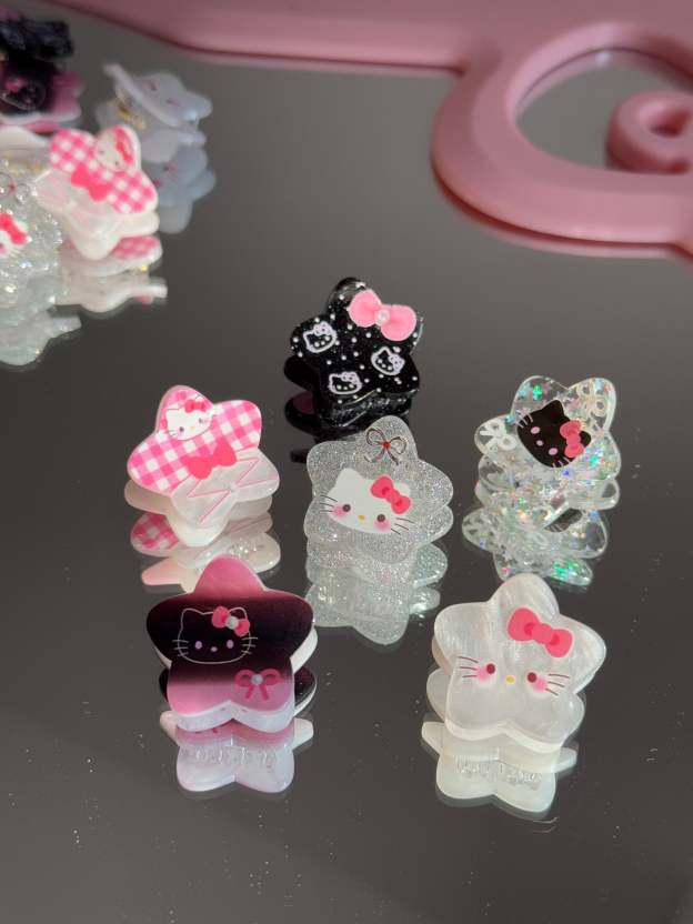 HK Star Shaped Mini Hair Clips | 6 Count (Pack of 1)