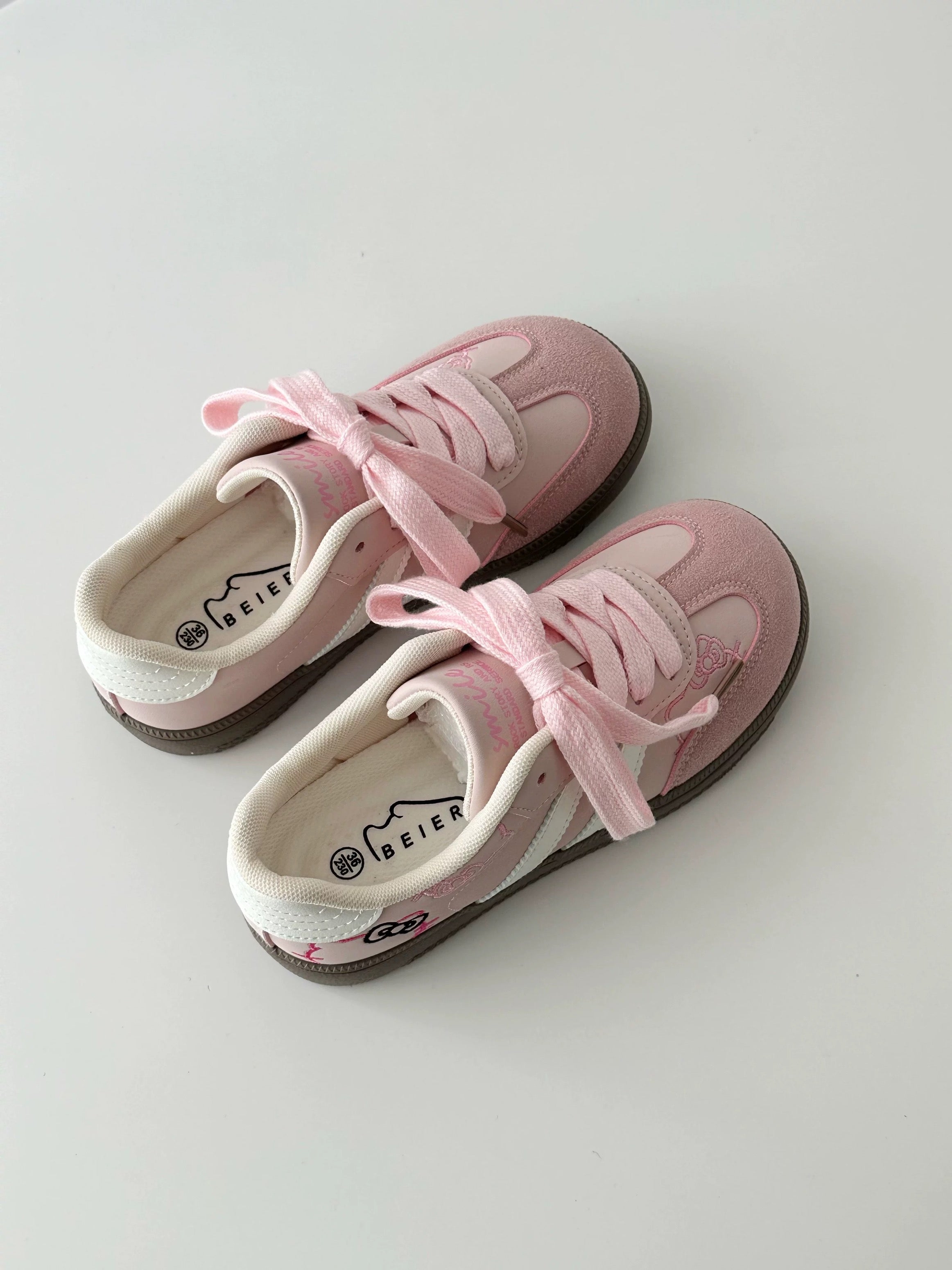 HK Embroidery Cute Sneakers Casual Fashion Comfortable Classic Shoes
