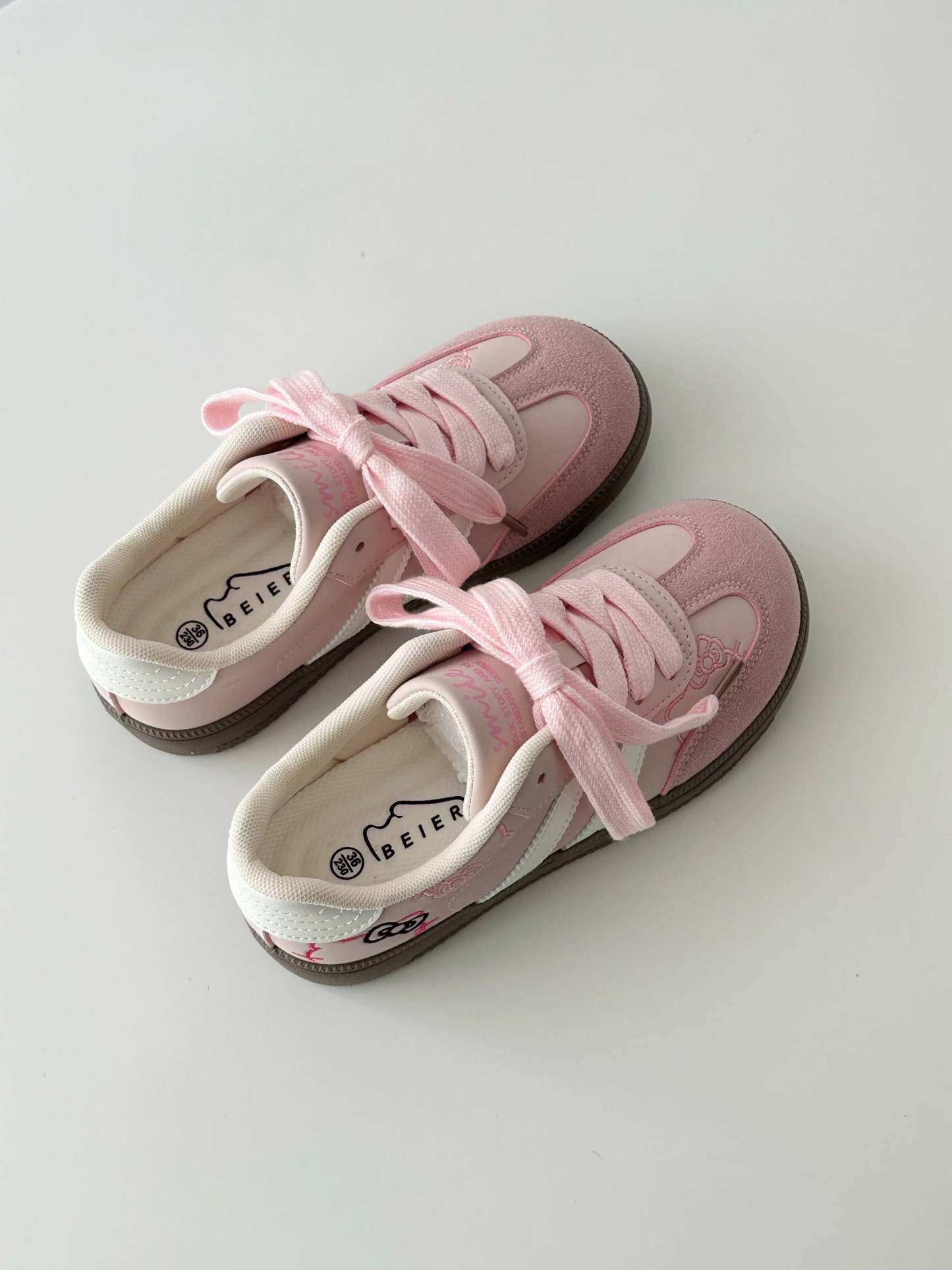 HK Embroidery Cute Sneakers Casual Fashion Comfortable Classic Shoes