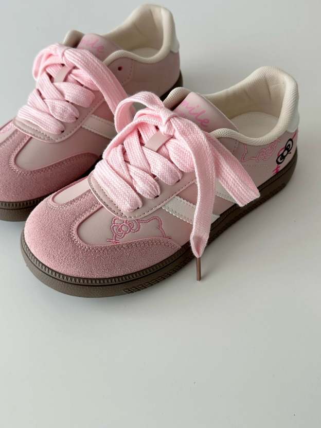 HK Embroidery Cute Sneakers Casual Fashion Comfortable Classic Shoes
