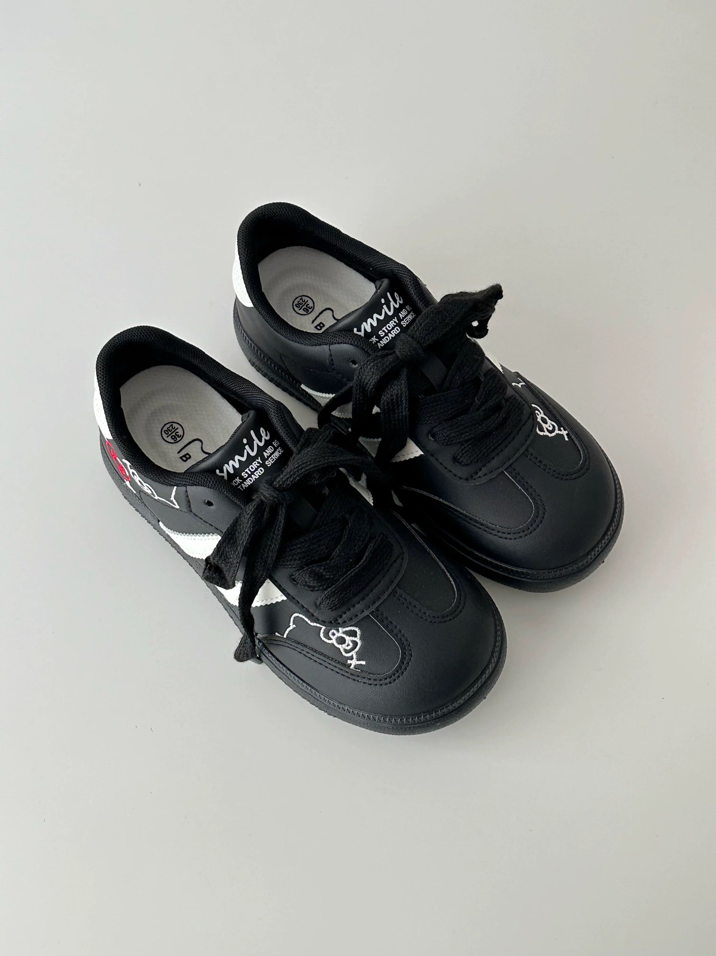 HK Embroidery Cute Sneakers Casual Fashion Comfortable Classic Shoes