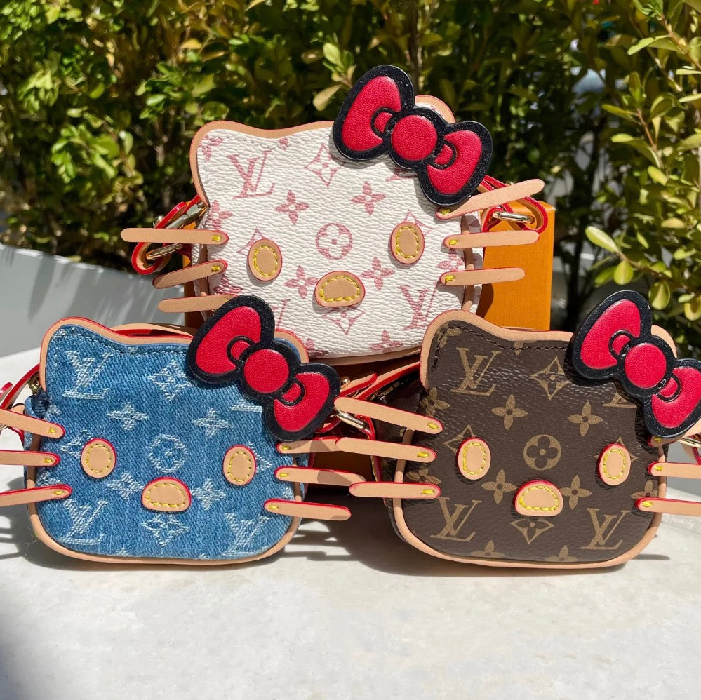 HK Mini Designer-Inspired Handbag, Cute Kitty Bag with Red Bow, Stylish and Compact for Daily Use 01260410